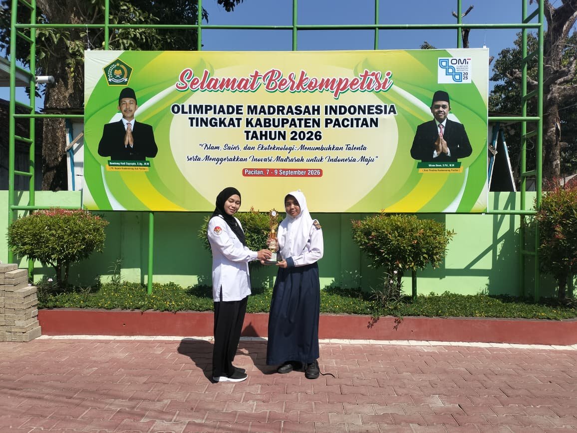 Firda Barid Baroroh Raih Juara Harapan 2 Bidang IPS di OMI Tingkat Kabupaten Pacitan 